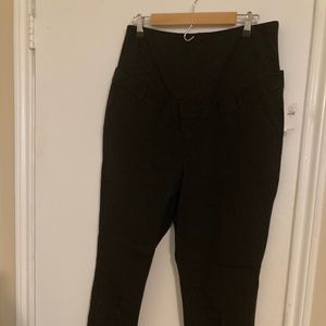 Gap Maternity Slim Ankle Black Pants NWT